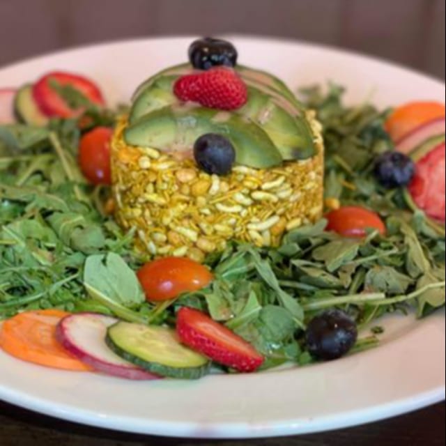 Avocado Vell Salad (Vegan).